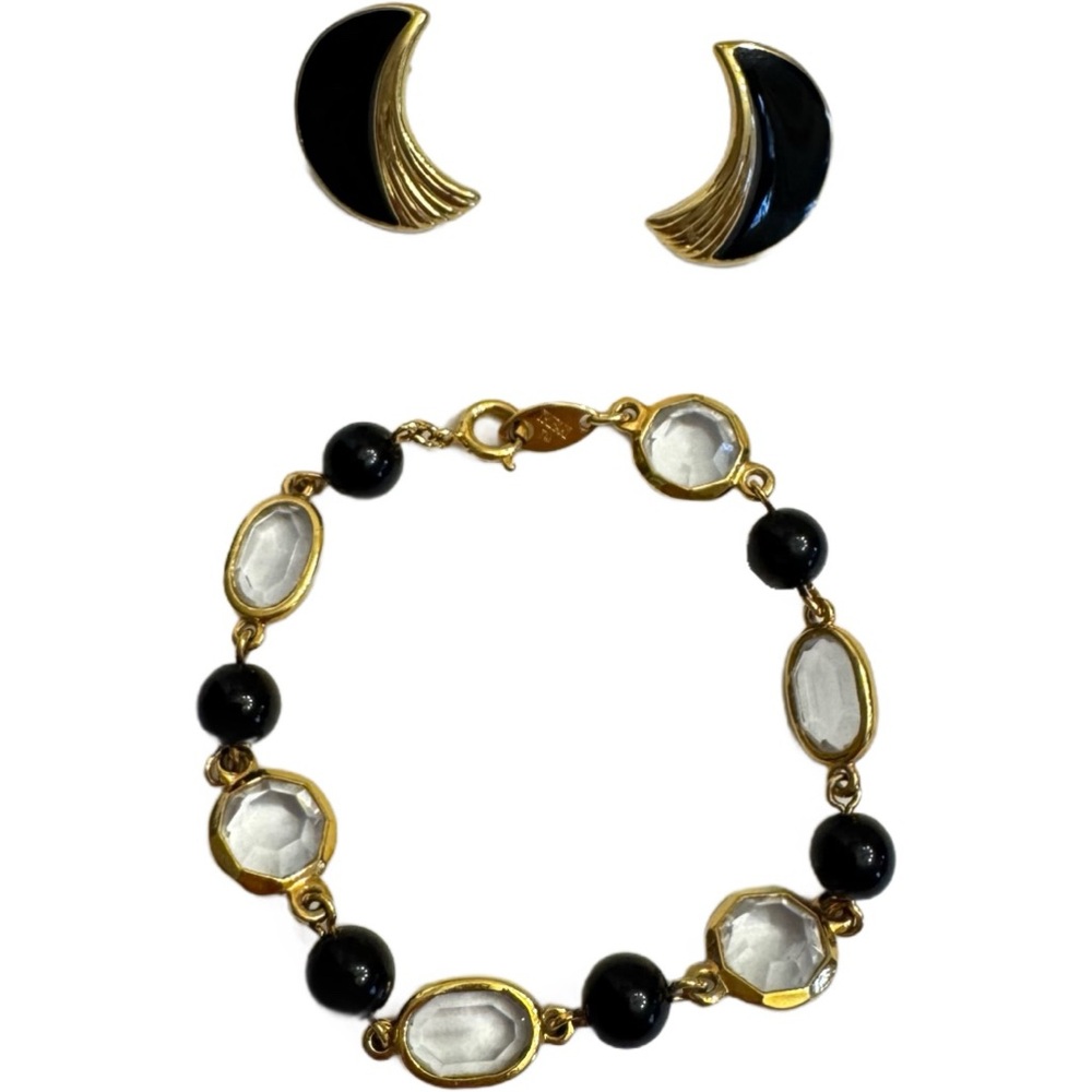 Vintage CROWN TRIFARI Bracelet and Earrings SET 60s Black Enamel Glass Gold Tone